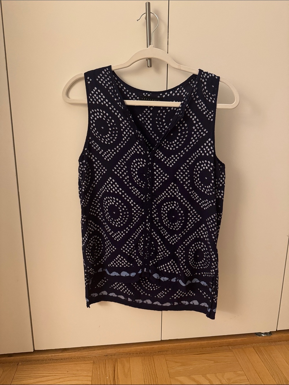 Sanctuary Navy and White Dot-Print Sleeveless V-Neck Camisole